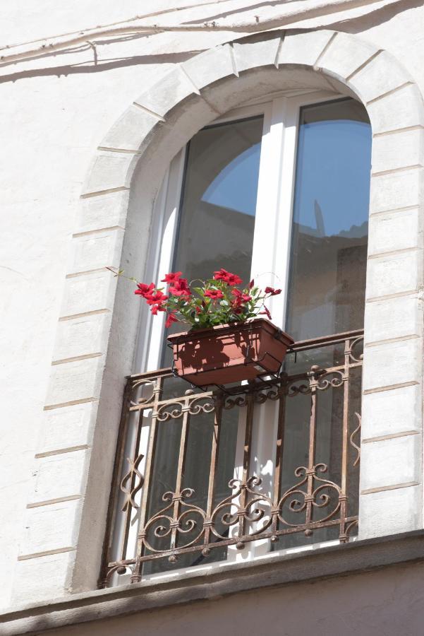 Aria Di Vico Aparthotel Вико-дель-Гаргано Экстерьер фото